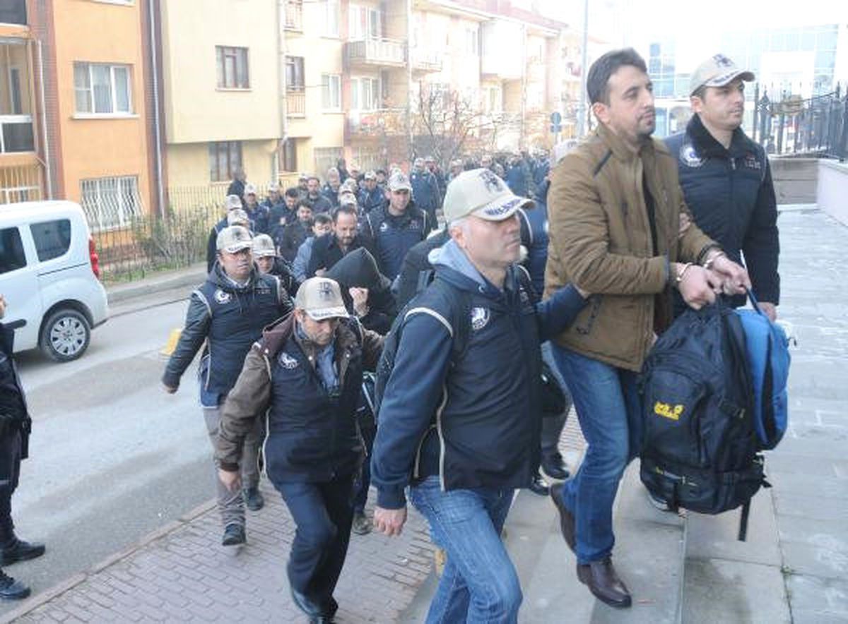 Fetö Şüphelisi 22 Havacı Askerler Adliyede