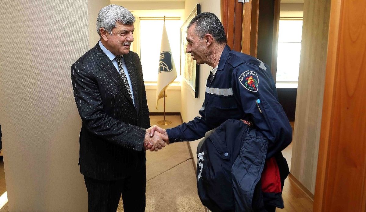 Filisti İtfaiyecilerden Başkan Karaosmanoğlu\'na Ziyaret