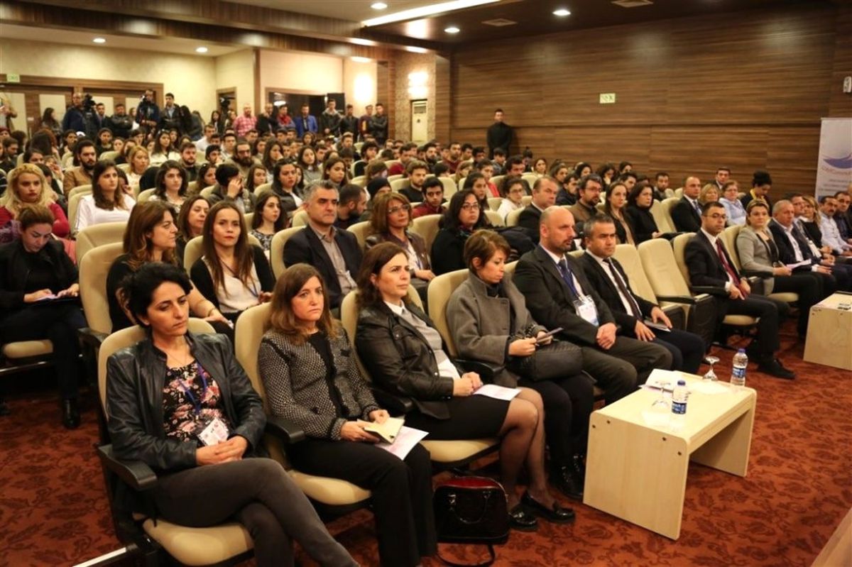 Göçmenler, Konyaaltı\'nda Buluşuyor