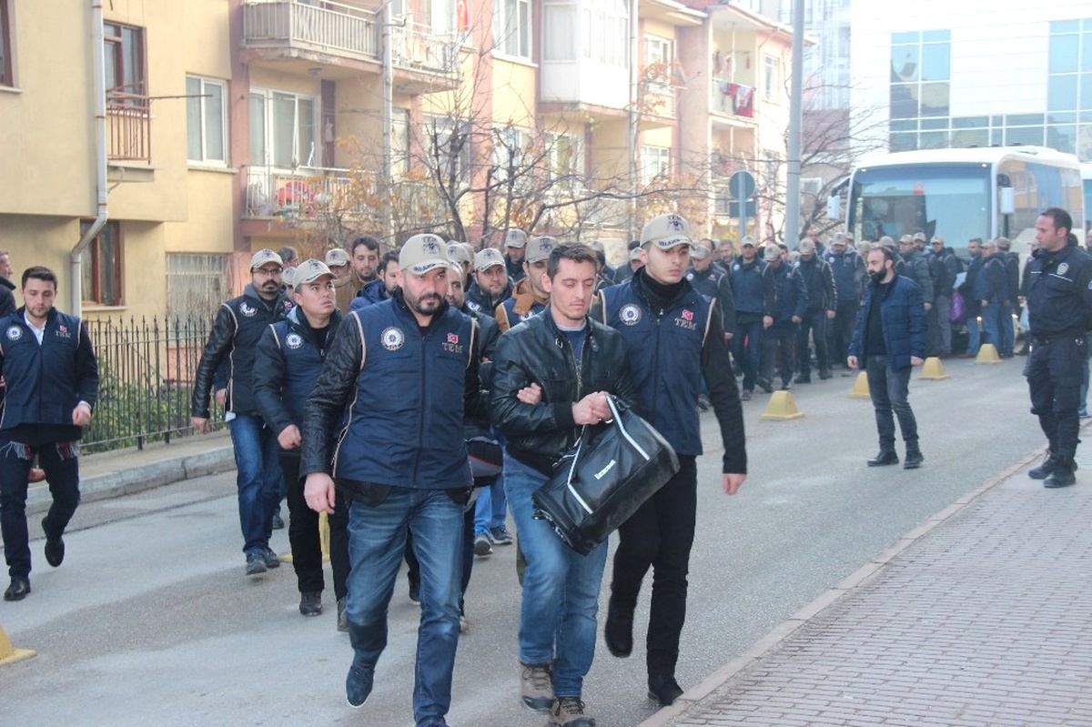 Havacı 22 Fetö Şüphelisi Adliyeye Sevk Edildi