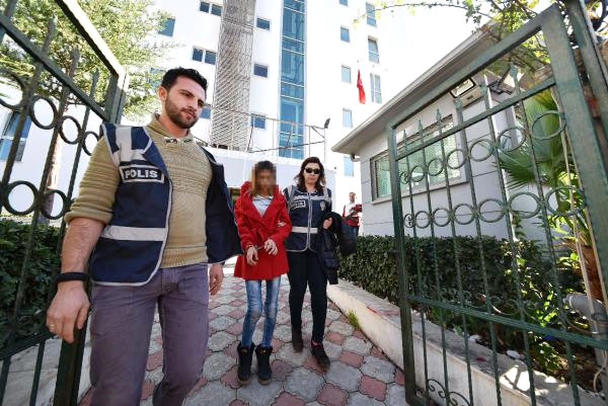 Kapkaççı Kız Kardeşler Yakalandı