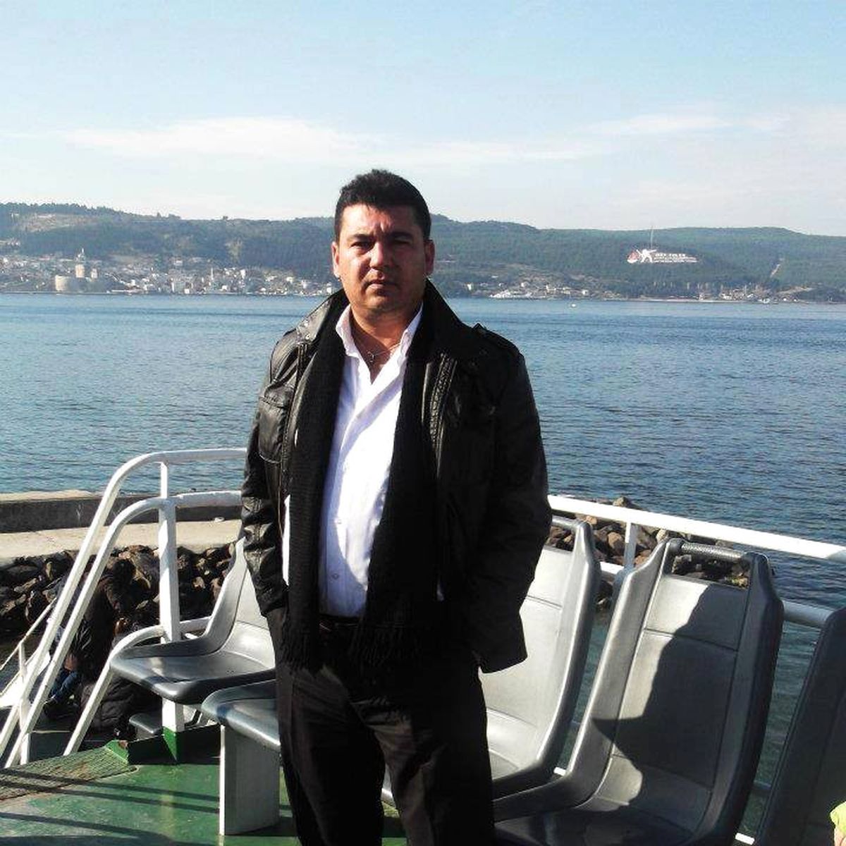 Karısını Kalbinden Bıçakladı, Çocuklarının Boğazını Kesti