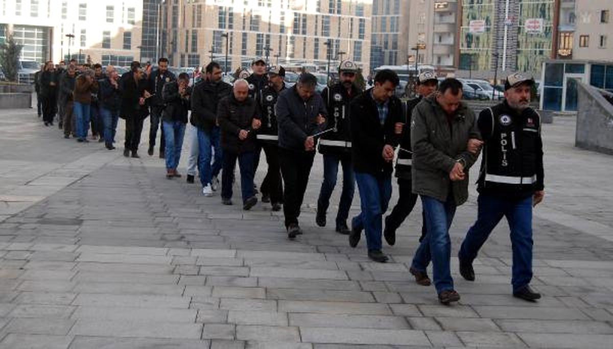 Kayseri\'de \'Sahte Evrakla Emeklilik\' Operasyonu: 22 Gözaltı (2)- Yeniden