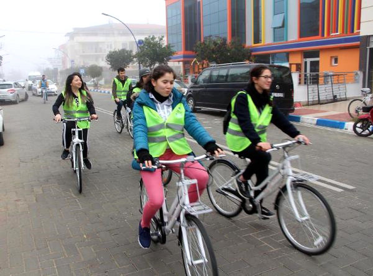 Mülteci ve Türk Öğrenciler, Uyum İçin Pedal Çevirdi