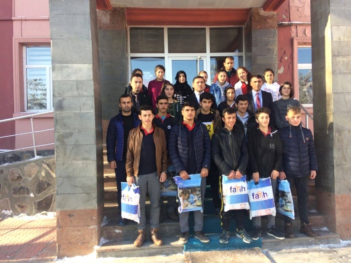 Şampiyonlar Kaymakam İmamoğlu\'nu Ziyaret Etti