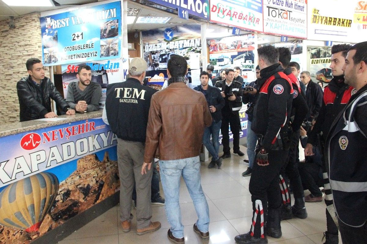 Şanlıurfa\'da Suriyelilerin İl Dışına Çıkmamalarına Yönelik Uygulama