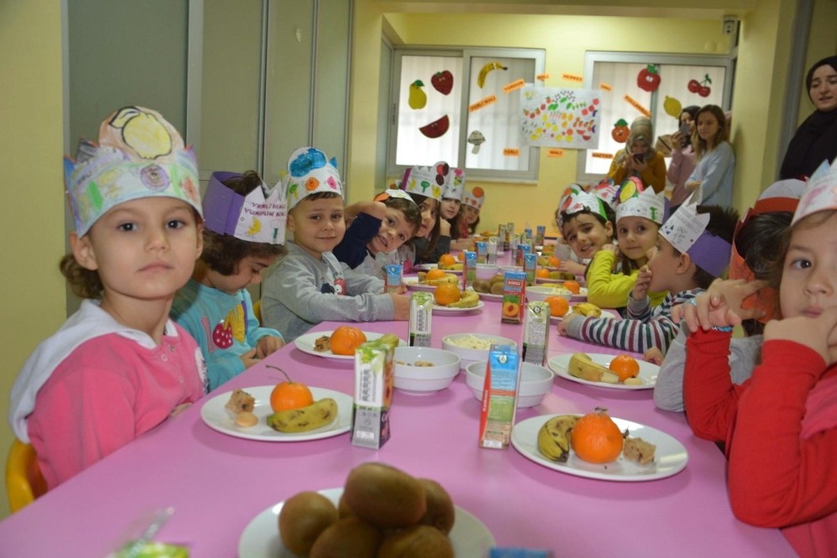 Şehzadeler\'in Minikleri Yerli Malının Önemini Öğrendi