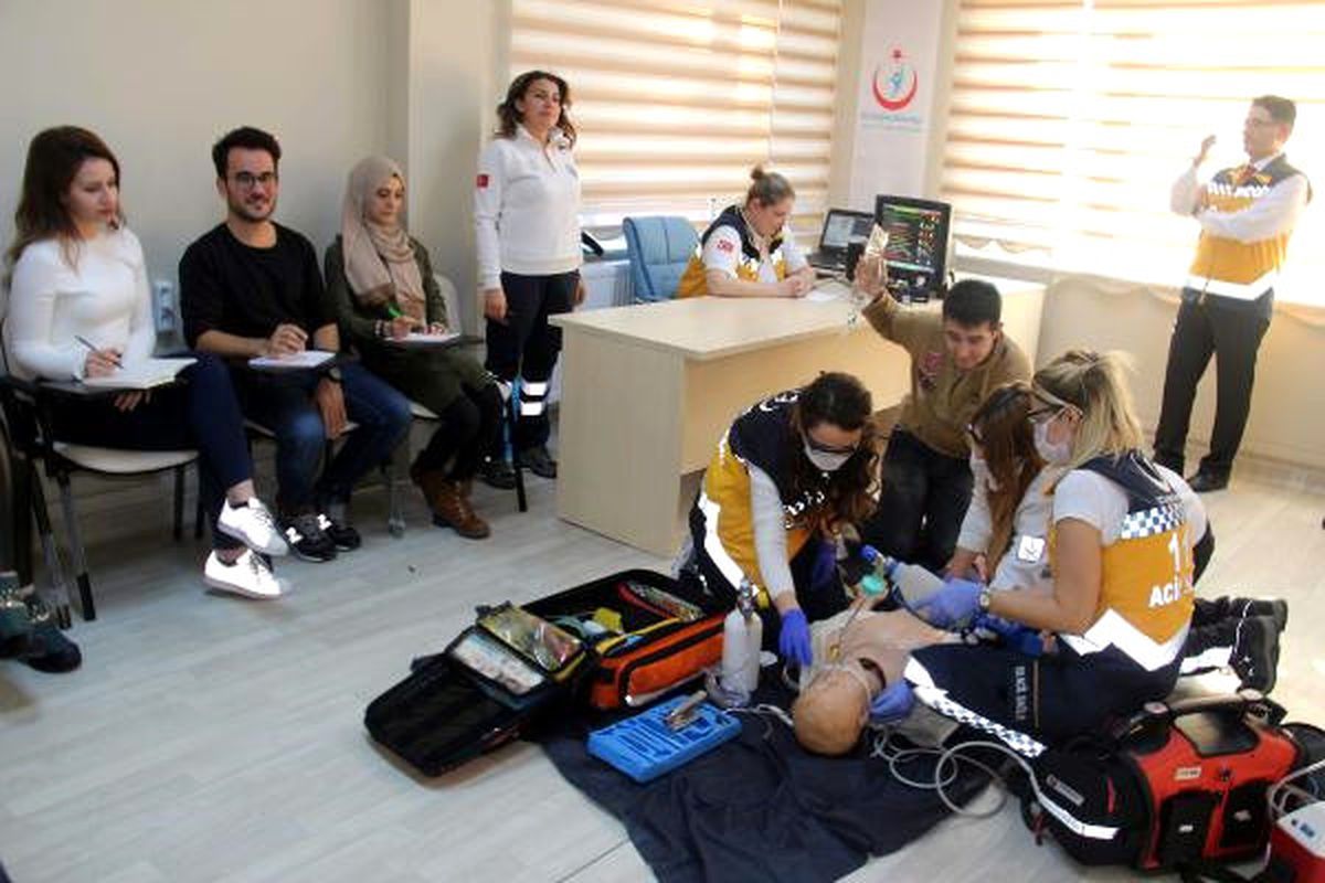 Trakya\'nın Sağlıkçıları Gerçeği Aratmayan Eğitimden Geçiyor