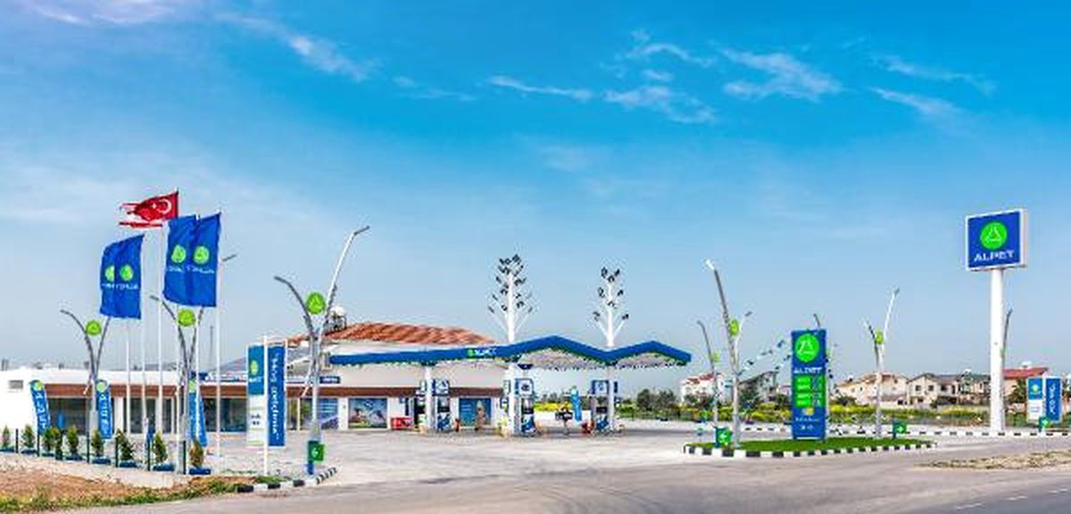 Türkiye\'nin Kendi Enerjisini Üreten İlk Akaryakıt İstasyonu