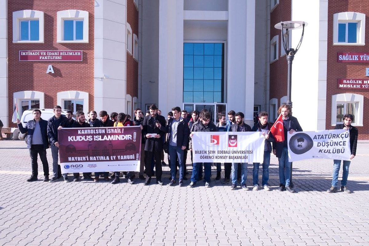 Üniversite Öğrencilerinden Kudüs Protestosu