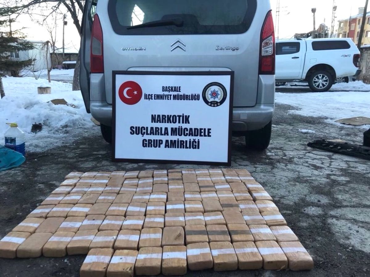 Van\'da 50 Kilo Eroin Ele Geçirildi