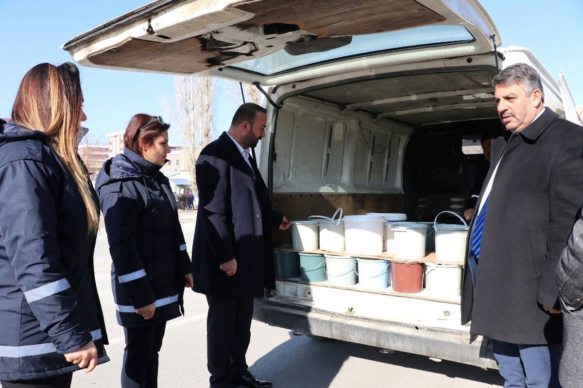 Van\'da Merdiven Altı İmalathanelere Ani Baskın