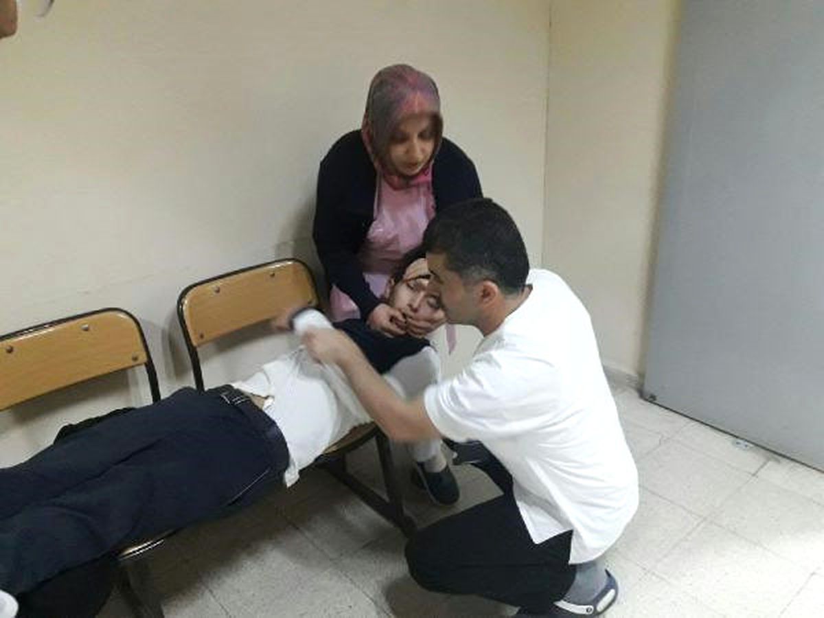 Yangında Yaralanan Babasının Öldüğünü Öğrenince Bayıldı
