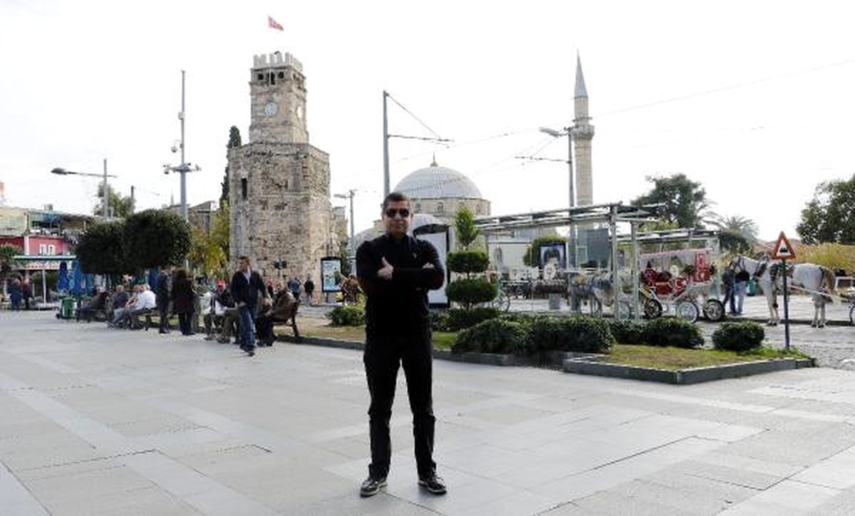 Antalyalı Esnaf ve Vatandaş Yılbaşı Süsü İstiyor