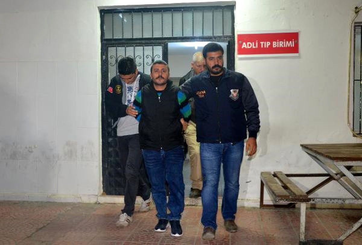Atatürk Büstlerine Tabancayla Ateş Eden Şüpheli Yakalandı