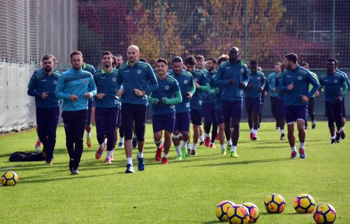 Aytemiz Alanyaspor\'da Demir Grup Sivasspor Maçı Hazırlıkları Başladı