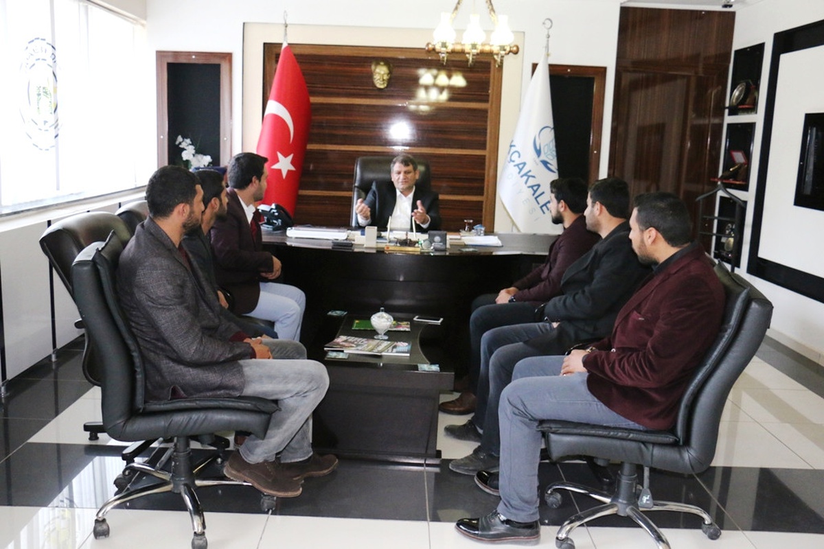 Başkan Ayhan: "Her Genci Kucaklayın, Çok Çalışın"