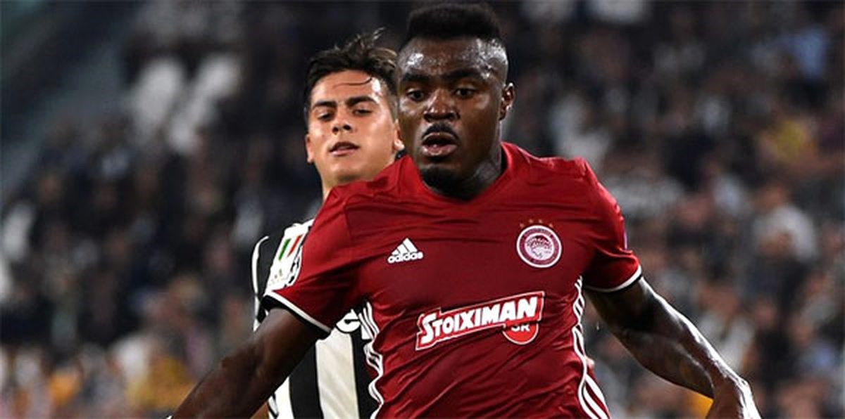 Emenike İsyan Etti! \'Geceleri Güvenli Uyuyamıyorum!\'