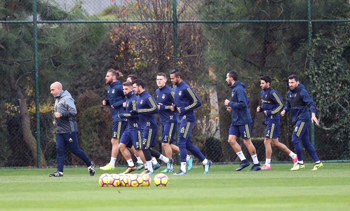 Fenerbahçe, Karabükspor Maçı Hazırlıklarına Başladı
