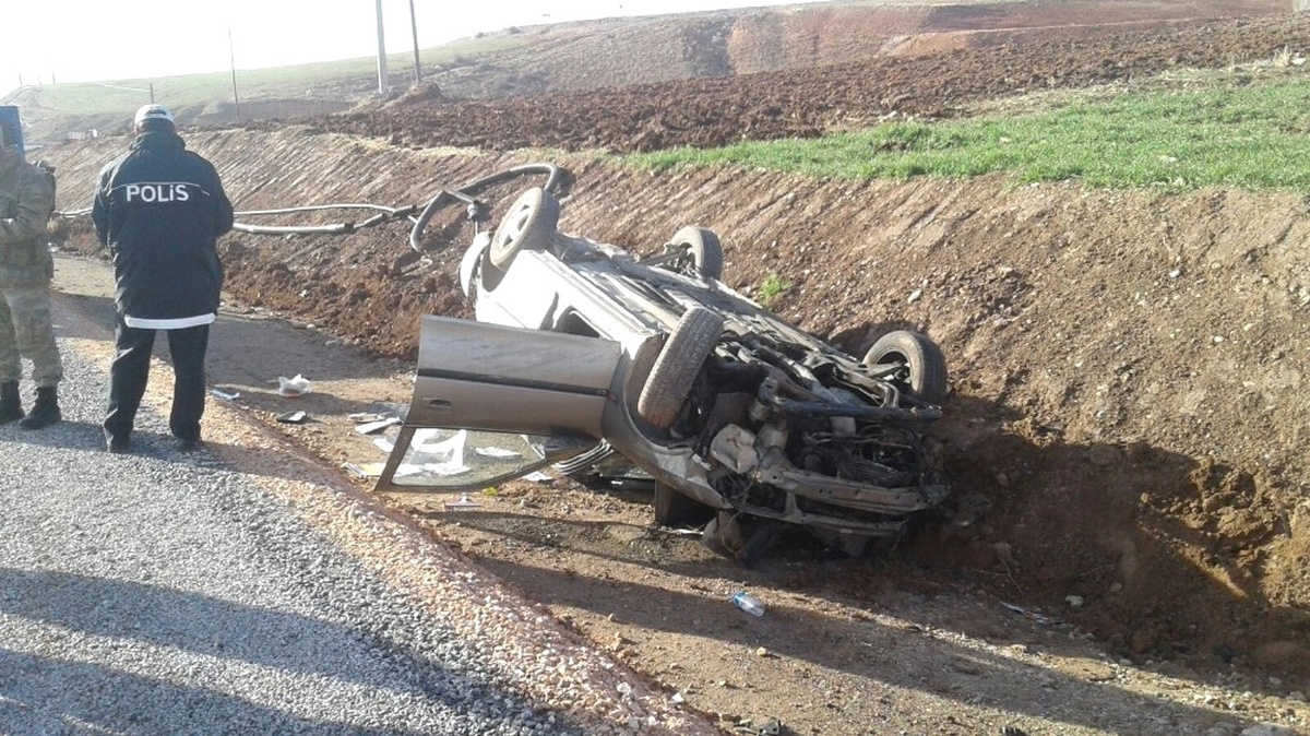 Gölbaşı İlçesinde Otomobil Takla Attı: 1 Yaralı