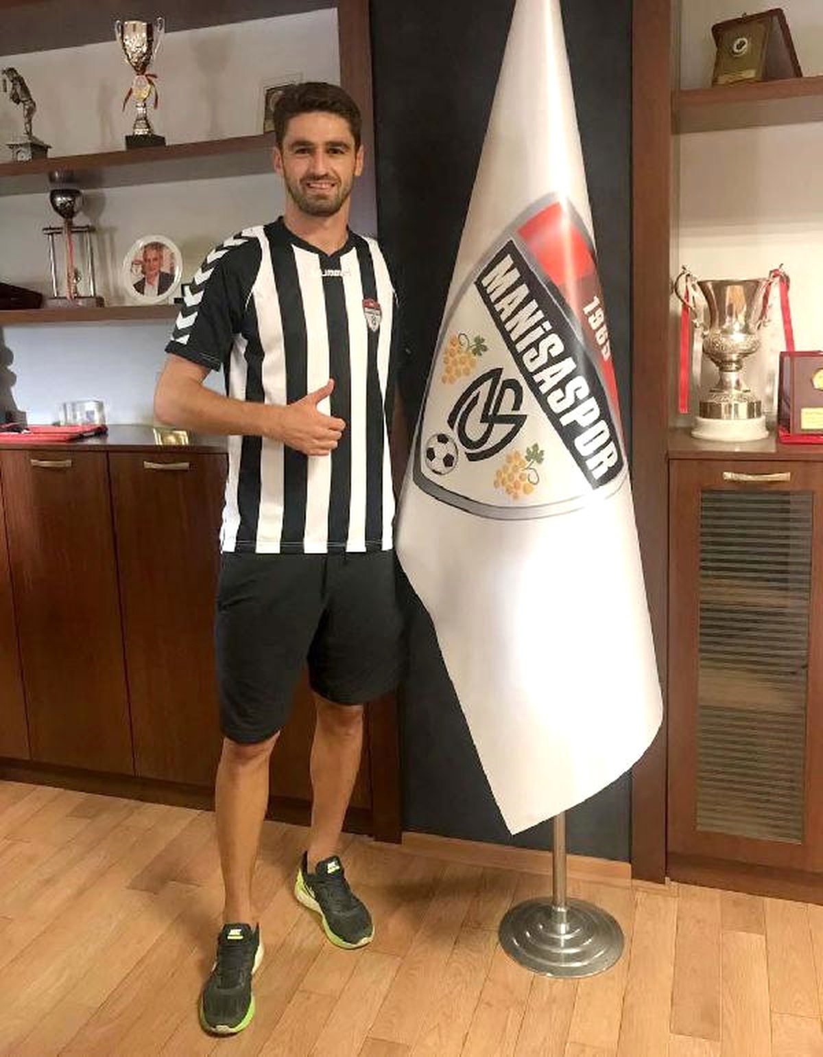 Grandmedical Manisaspor\'da Dimov Sözleşmesini Feshetti