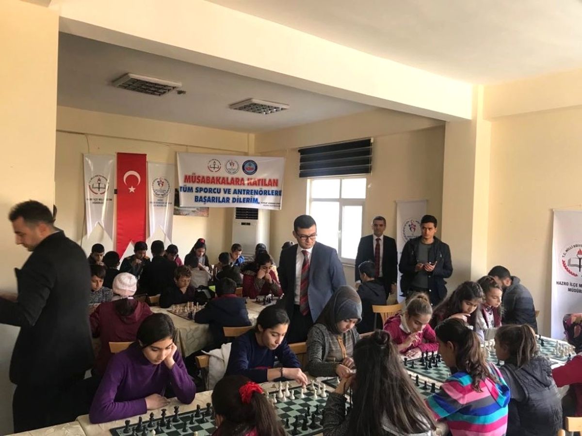 Hazro\'da Satranç Müsabakaları