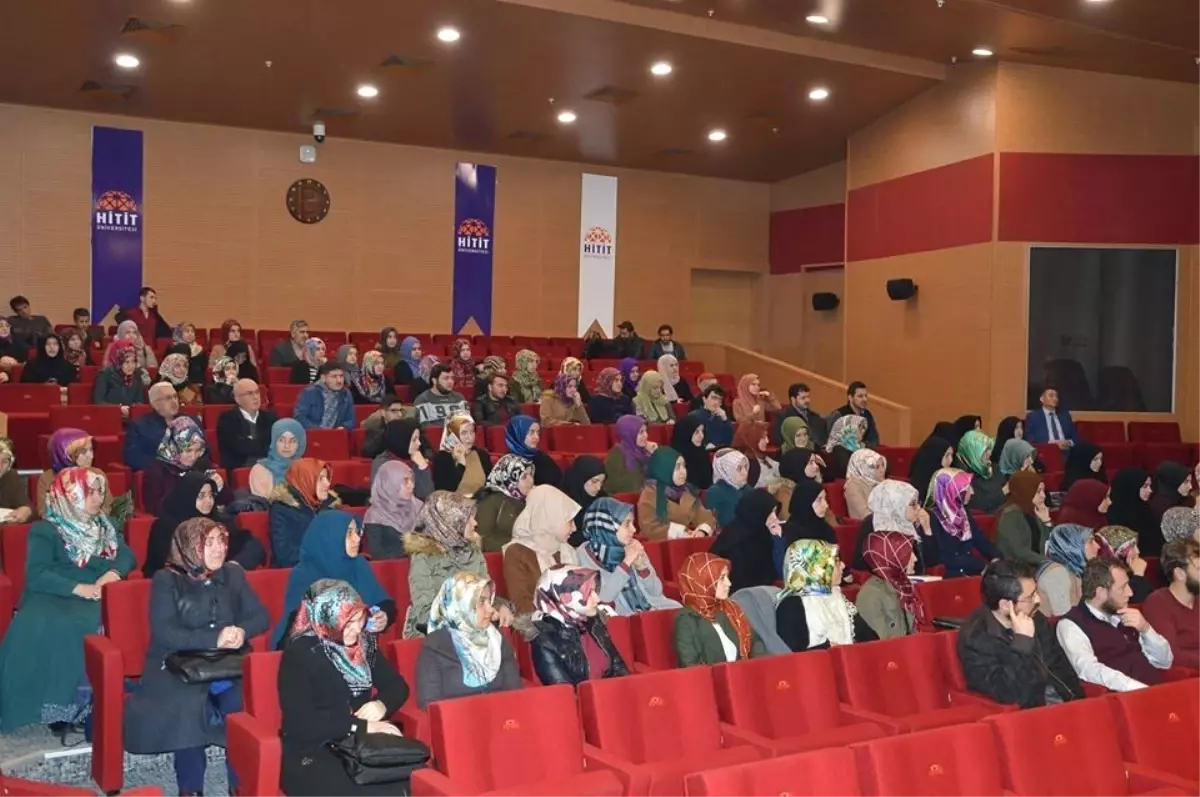 Hitit\'te "Türkiye ve Terör Kuşağı" Konulu Konferans