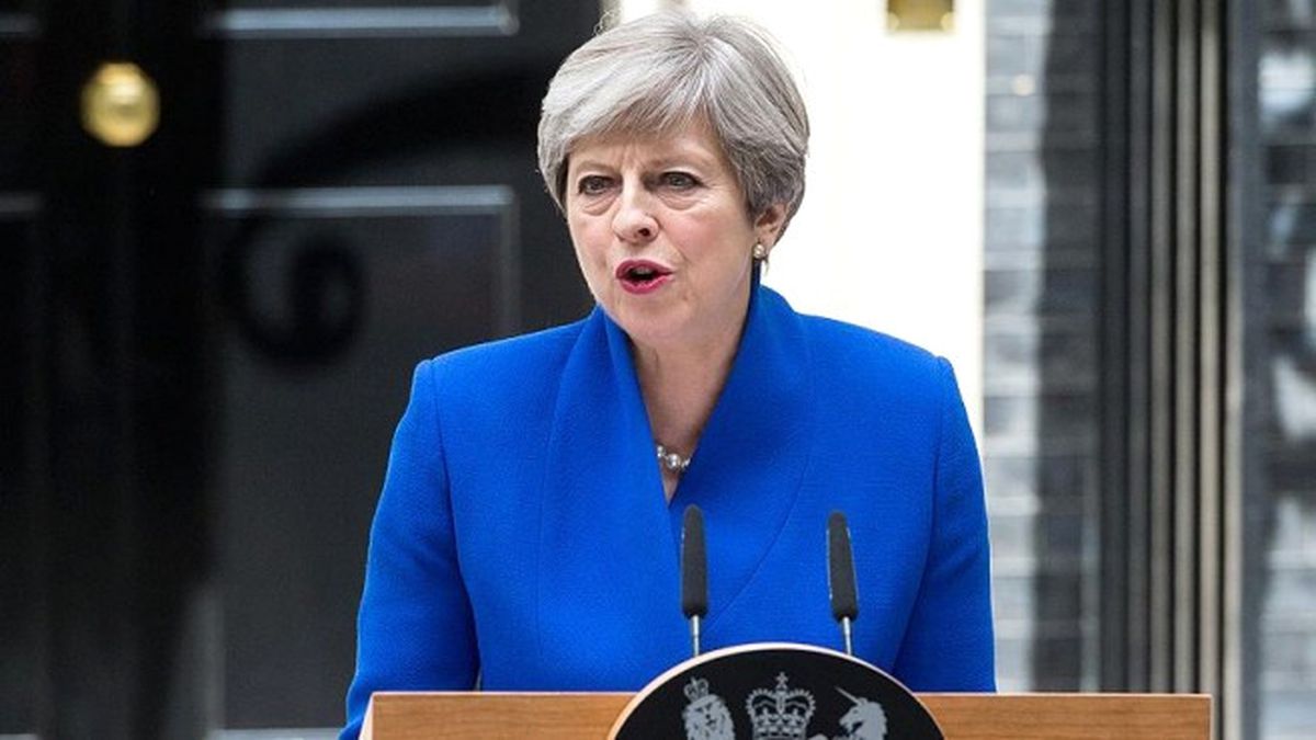 İngiltere Parlamentosu\'ndan May\'e Brexit Darbesi