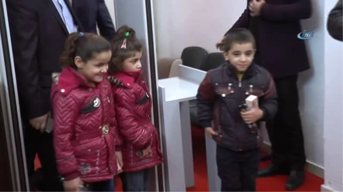 Irak\'ta Deaş\'ın Kaçırdığı 3 Ezidi Çocuk Suriye\'de Bulunarak Gaziantep\'e Getirildi