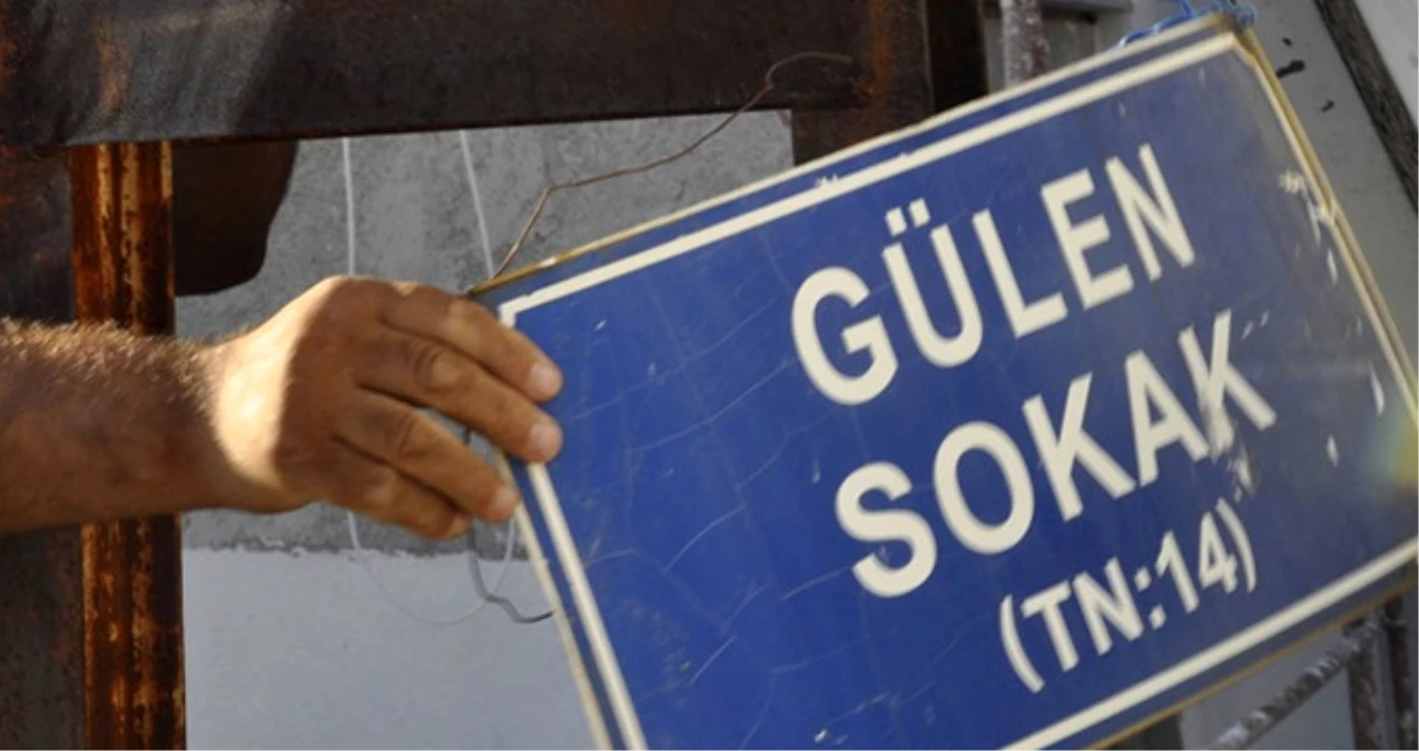 İstanbul\'da "Hakan Şükür, Paralel, Himmet, Gülen" Gibi Yüzlerce Sokak İsmi Değiştirildi