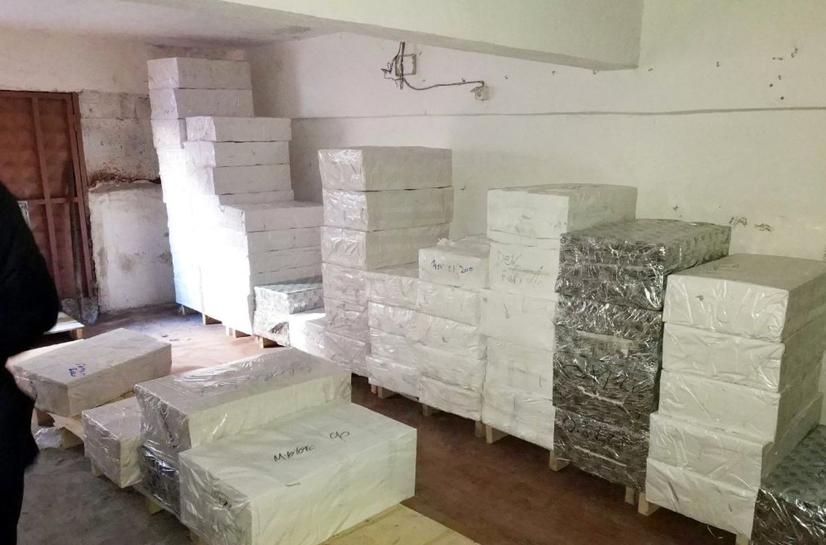 İstanbul Polisinden Milyonluk Korsan Kitap Operasyonu