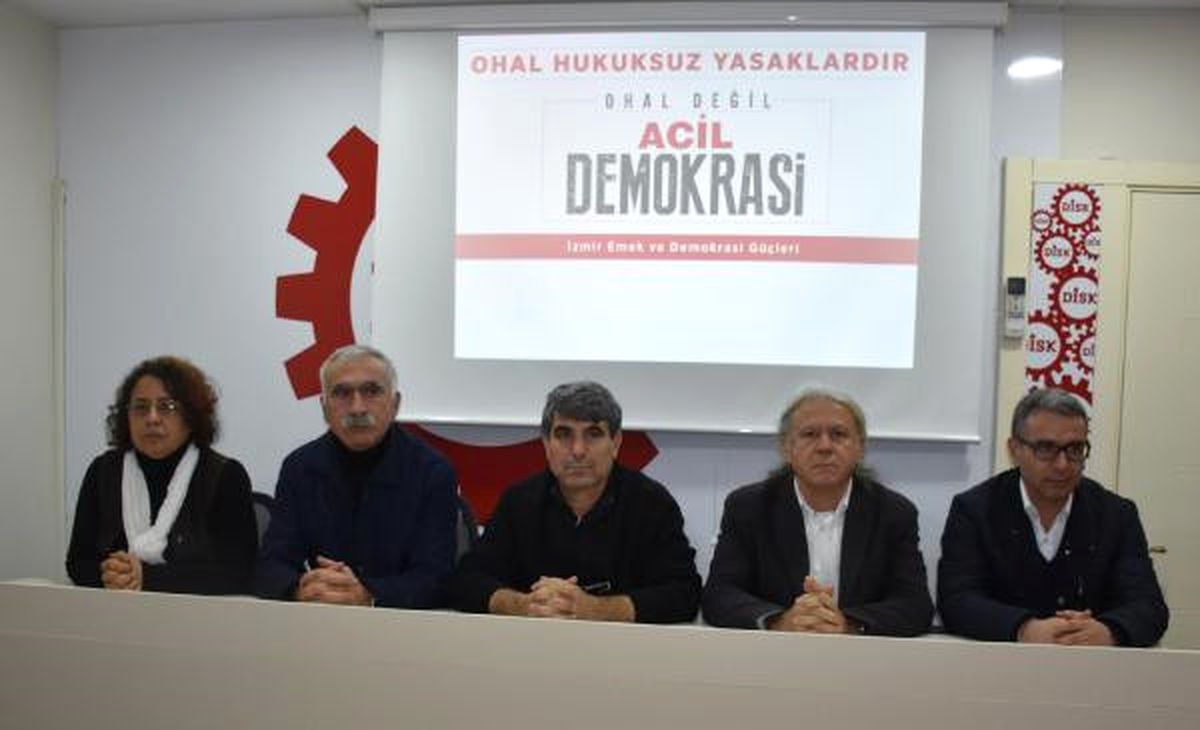 İzmir\'de \'Ohal Değil Acil Demokrasi Mitingi\'ne Ohal Yasağı