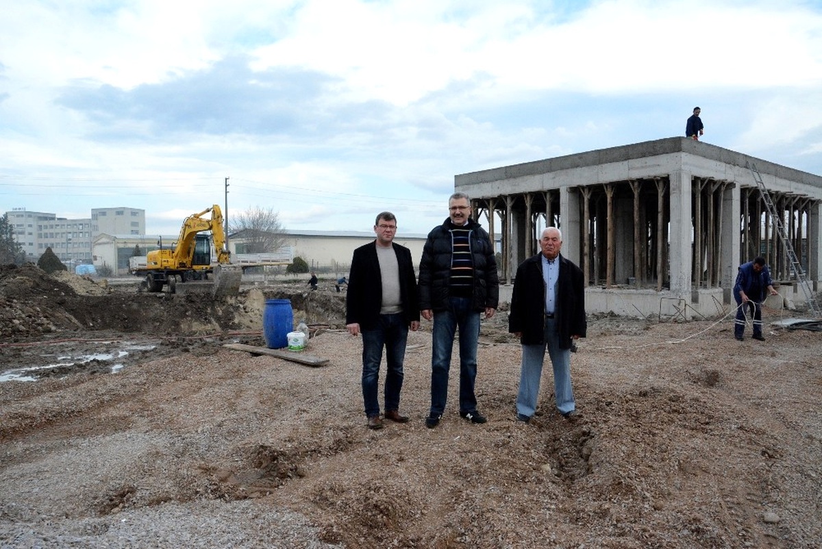 Karacabey Belediyesi\'nden Otel ve Düğün Salonu
