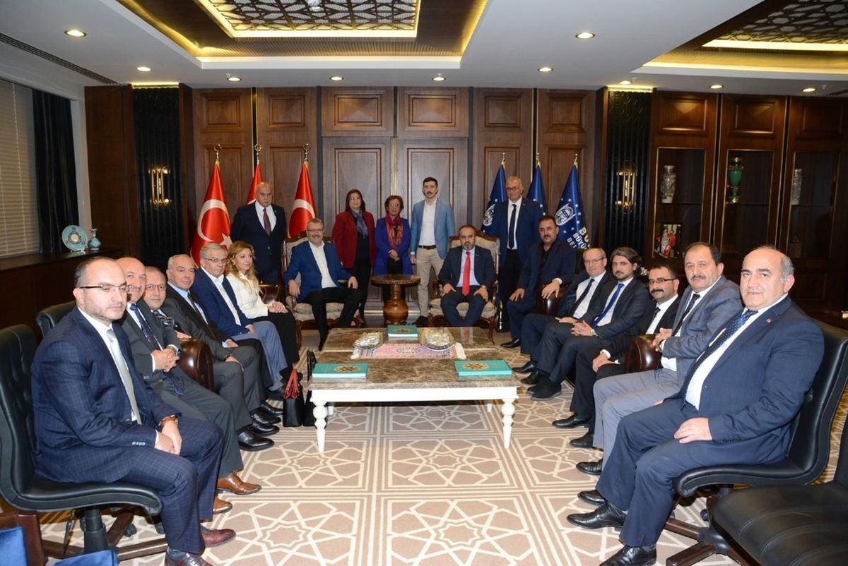 Karacabeylilerden Büyükşehir\'e Ziyaret