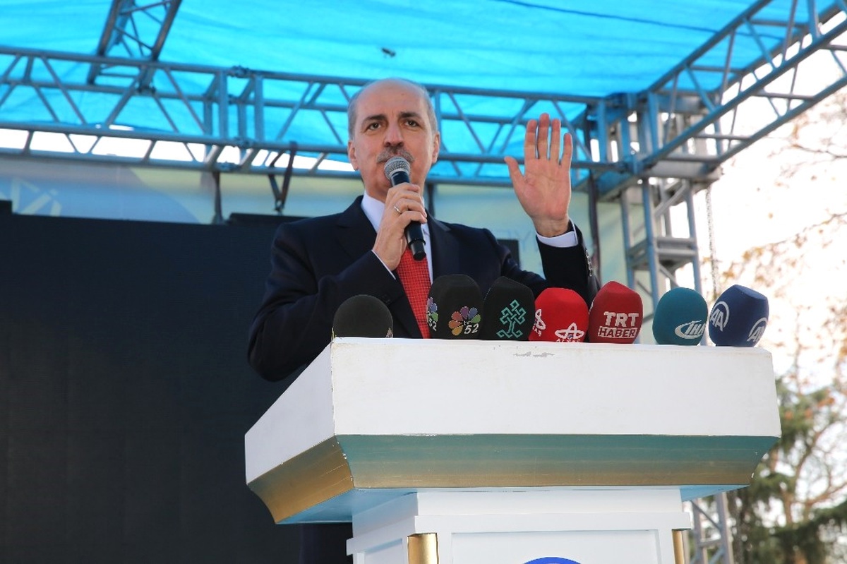 Numan Kurtulmuş: "Trump\'ın İpi Siyonistlerin Elinde"