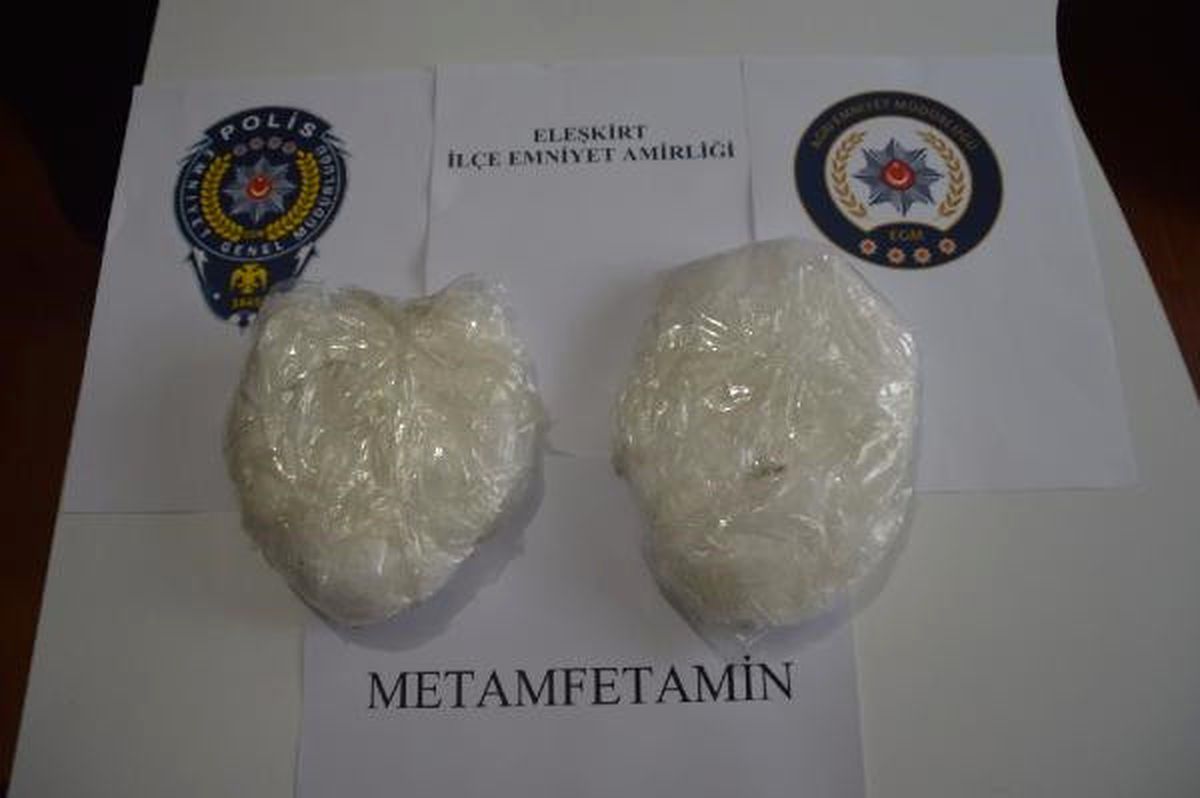 Otobüste Kadın Yolcunun Beline Sarılı 1 Kilo Metamfetamin Ele Geçirildi