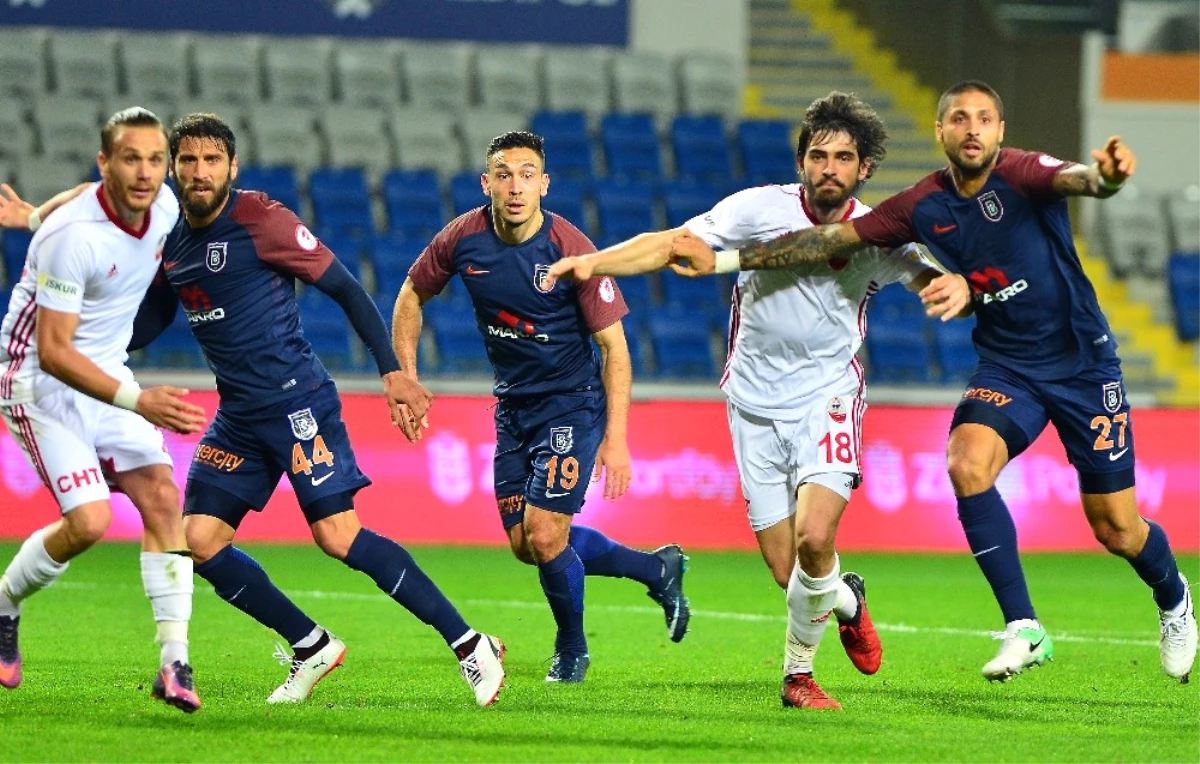 Ziraat Türkiye Kupası: Medipol Başakşehir: 1 - Kipaş Kahramanmaraşspor: 0 (Maç Sonucu)