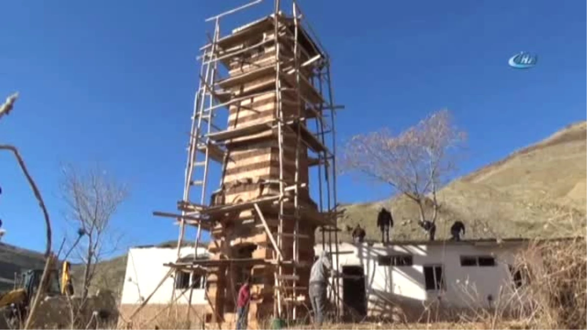 118 Yıllık Tarihi Saat Kulesi Restore Ediliyor