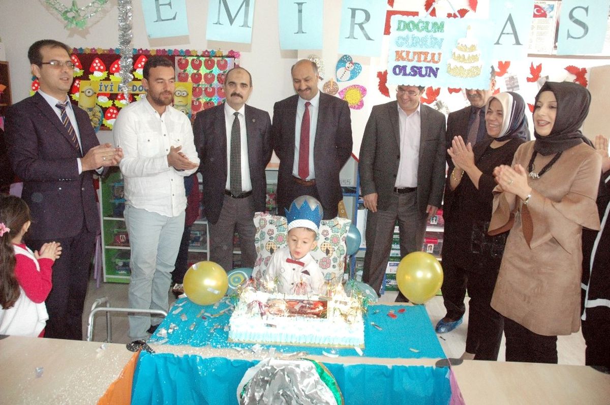 5 Yaşında 10 Ameliyat Geçirdi
