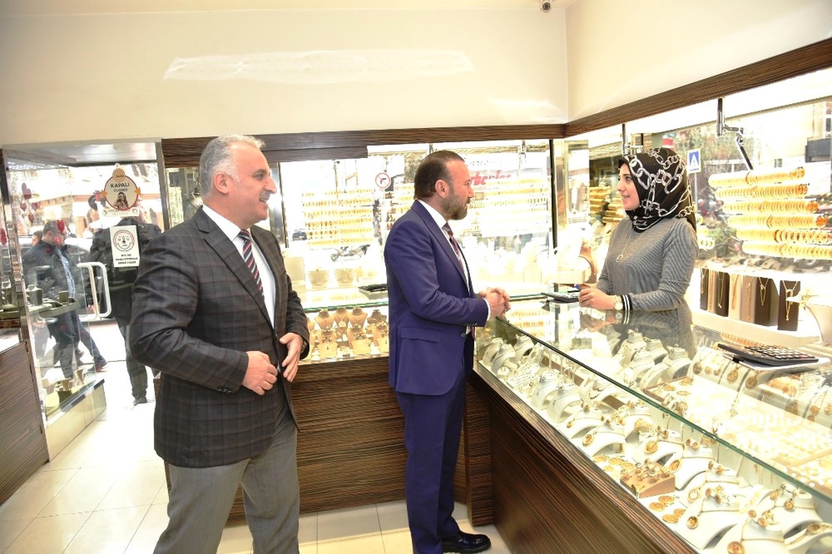 Başkan Doğan, Kuyumcular Çarşısı\'nı Ziyaret Etti