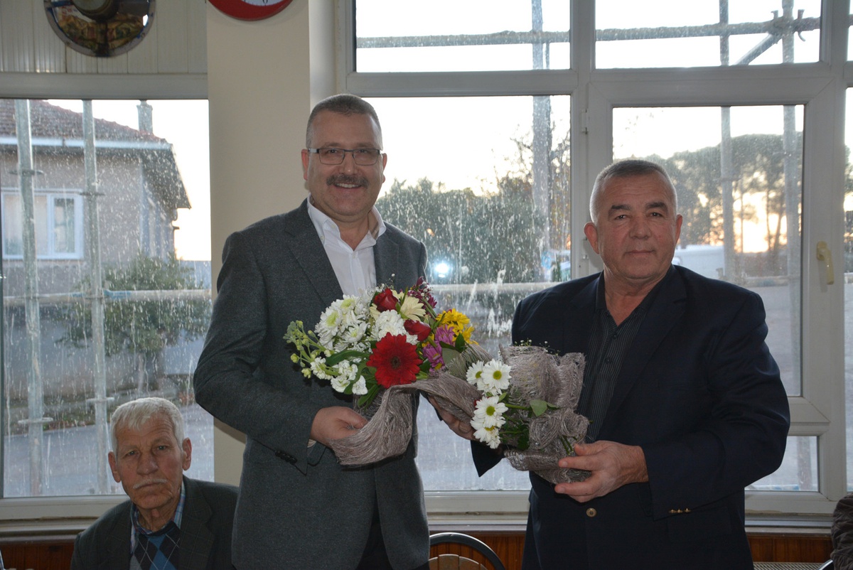 Başkan Özkan\'a Yolağzı Mahallesi\'nde Sevgi Seli