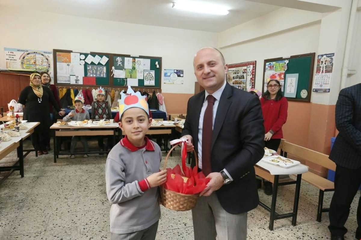 Bedirhan Mesaj Attı, Vali Varol Sınıfa Geldi