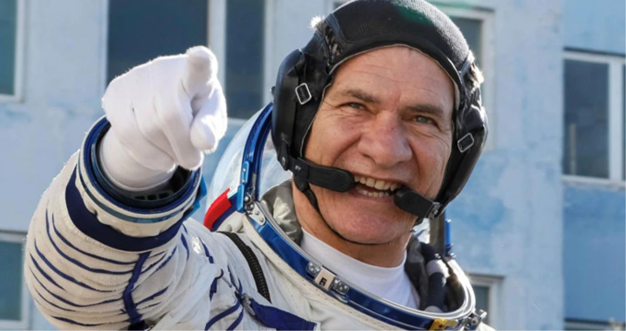 En Yaşlı Astronot! 60 Yaşındaki İtalyan Dünya\'ya Döndü