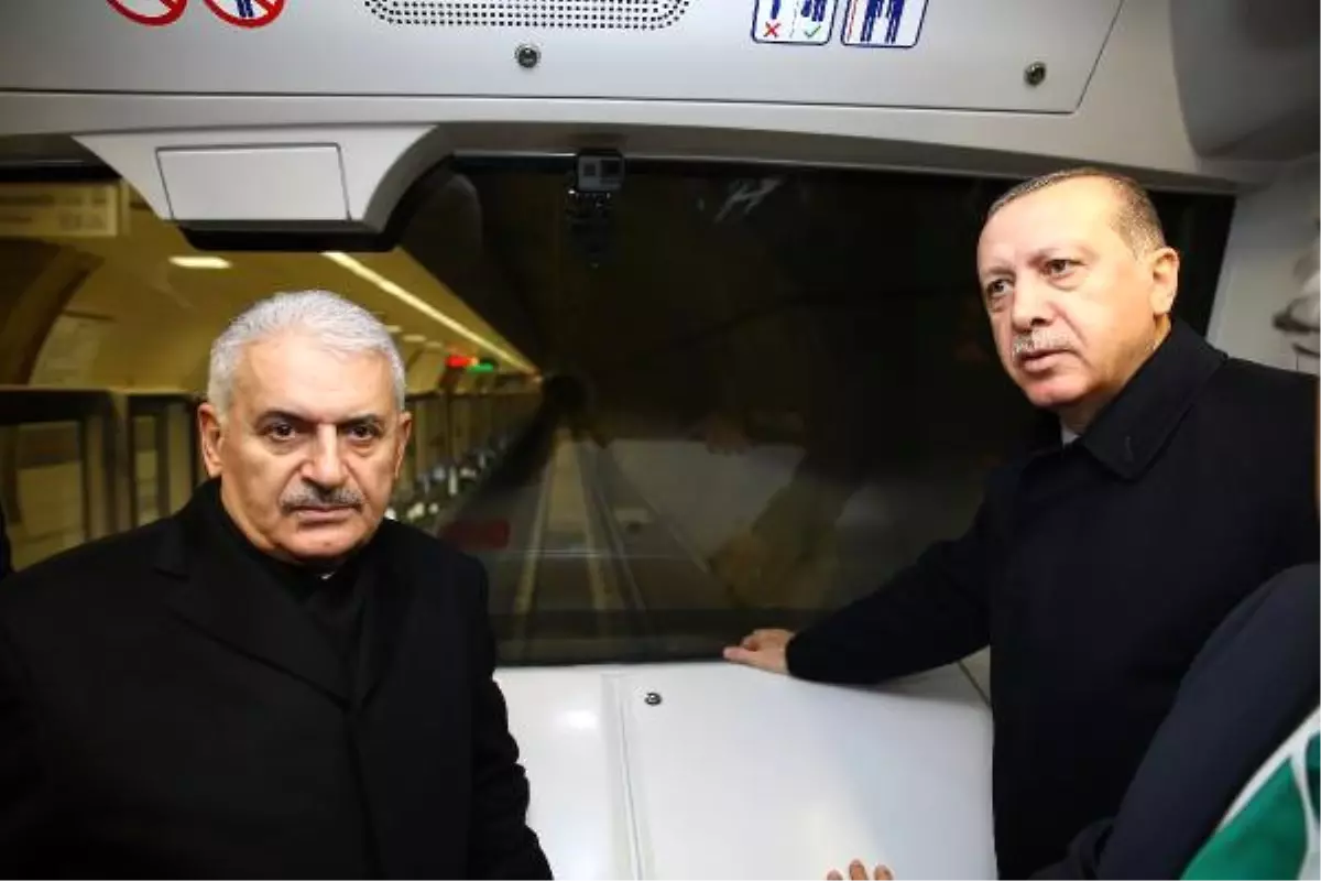 Erdoğan İlk Sürücüsüz Metro ile Üsküdar\'dan Ümraniye\'ye Gitti