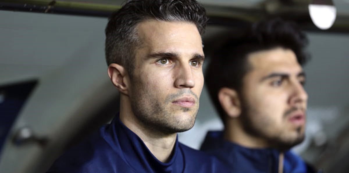 Fenerbahçe\'den Van Persie Kararı