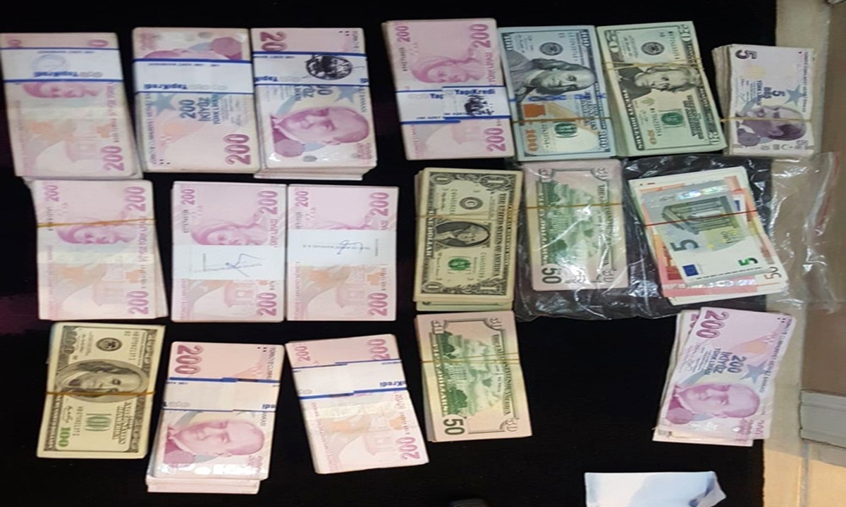 Fetö\'nün Kirli Çamaşır Sepetinden Servet Çıktı