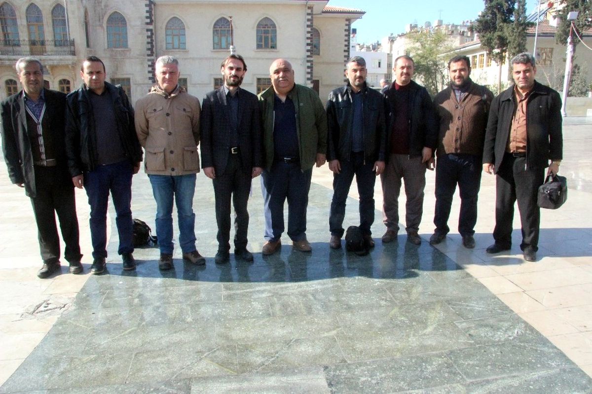 Gazetecilerin Resmi İlan Tepkisi