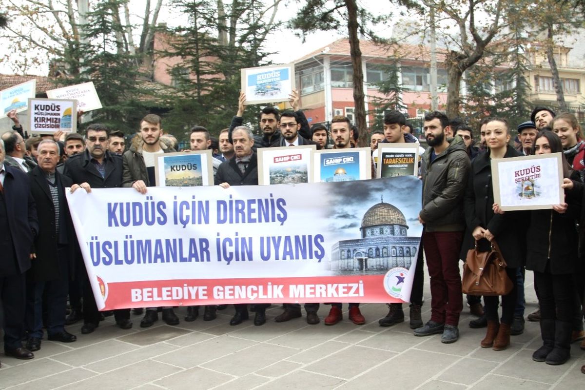 Gençlik Merkezlerinden ABD ve İsrail\'e Tepki