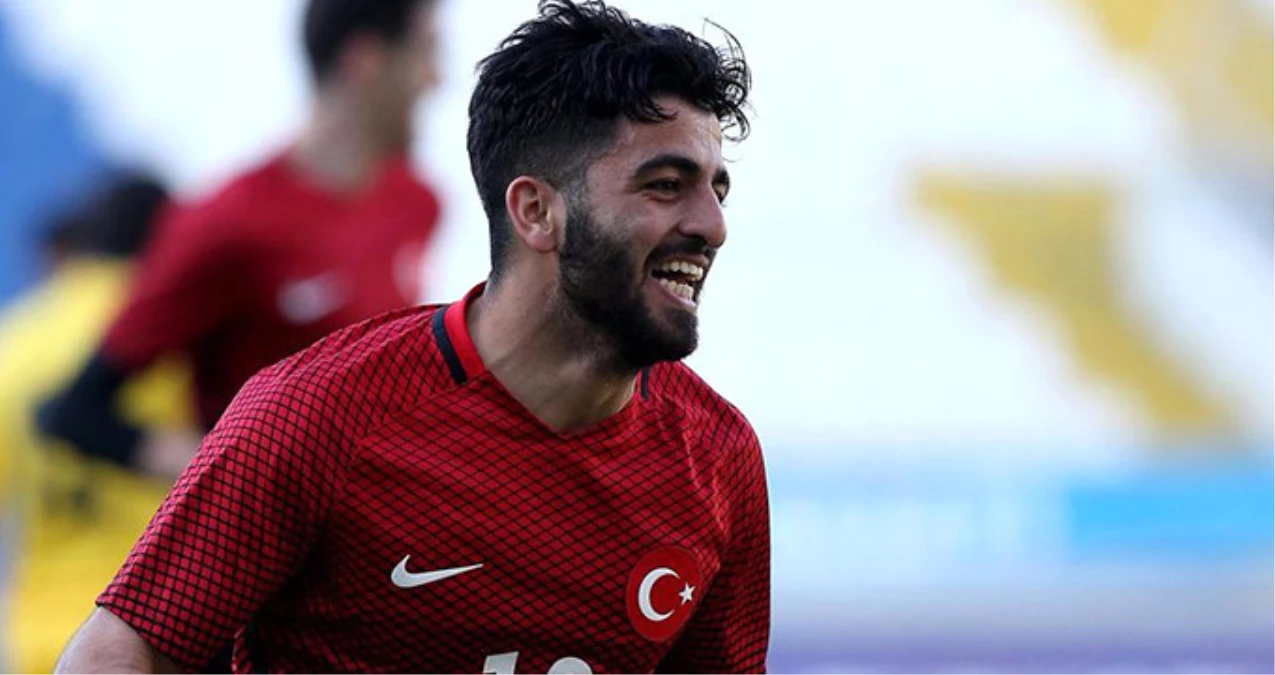 Gurbetçi Futbolcu Umut Bozok\'tan Galatasaray\'ı Yıkan Haber