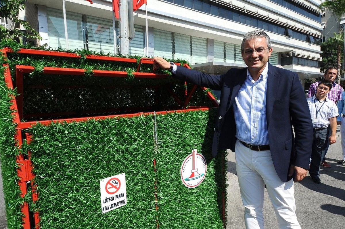 Karşıyaka\'nın Çim Kaplama Çöp Kutuları Beğenildi